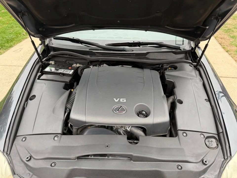 2010 Lexus IS 2nd Gen - Image 7 of 11