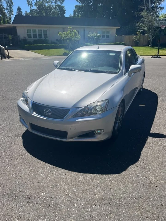 2010 Lexus IS 2nd Gen - Image 9 of 10