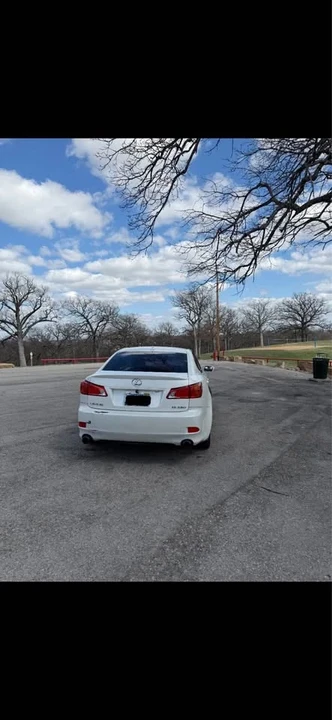 2010 Lexus IS 2nd Gen - Image 6 of 10