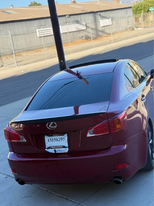 2010 Lexus IS 2nd Gen - Image 5 of 7
