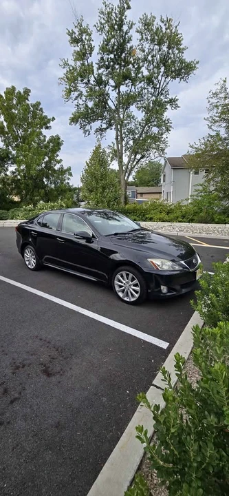 2010 Lexus IS 2nd Gen - Image 3 of 8
