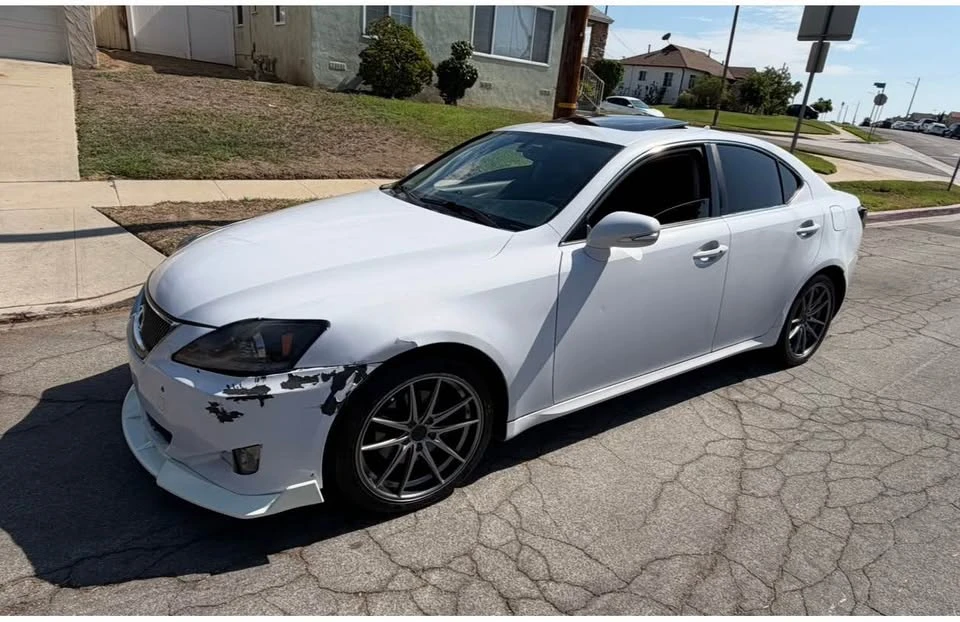 2010 Lexus IS 2nd Gen - Image 3 of 8
