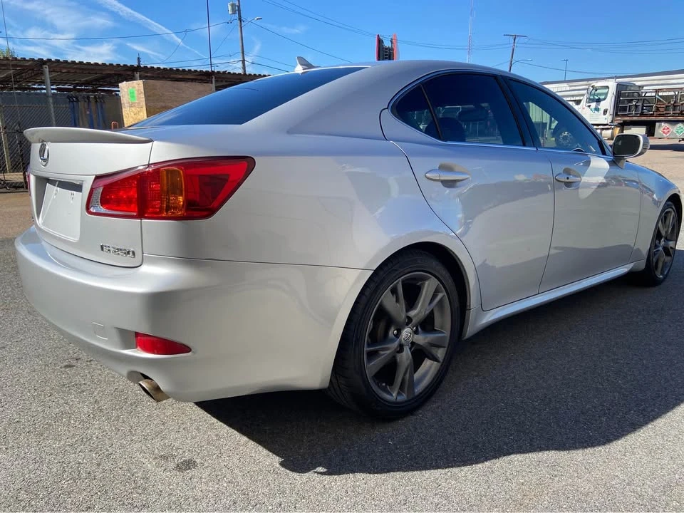 2010 Lexus IS 2nd Gen - Image 5 of 13