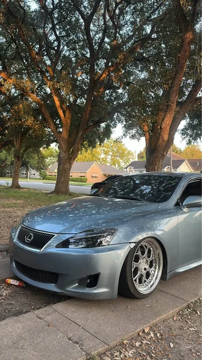 2010 Lexus IS 2nd Gen - Image 2 of 6