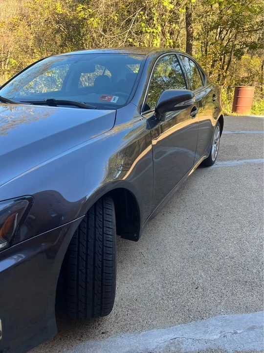 2010 Lexus IS 2nd Gen - Image 2 of 11
