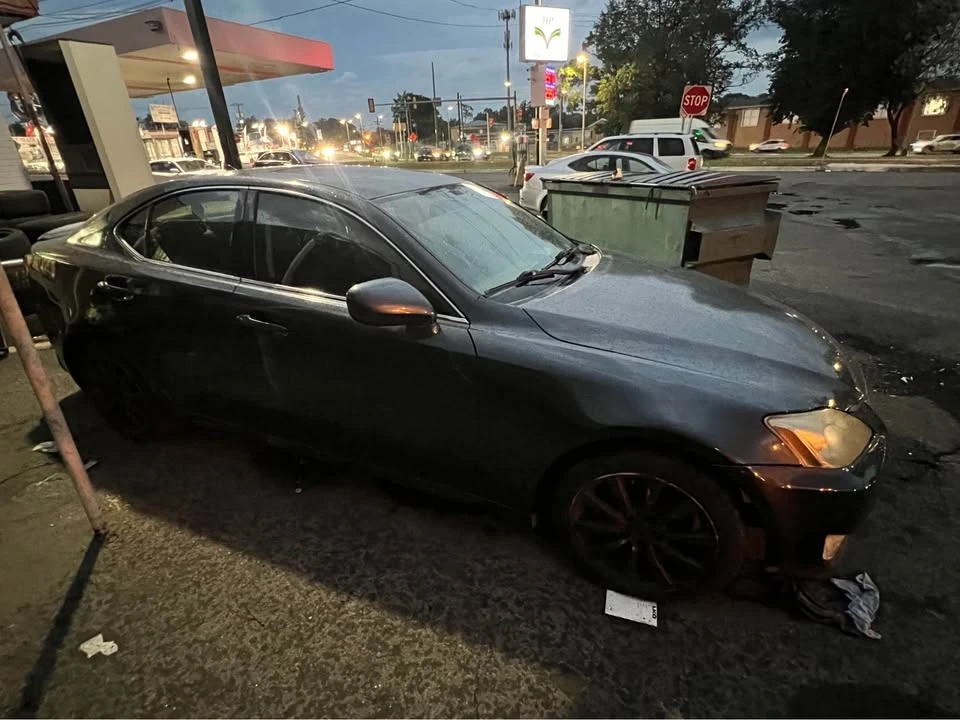 2010 Lexus IS 2nd Gen - Image 4 of 16