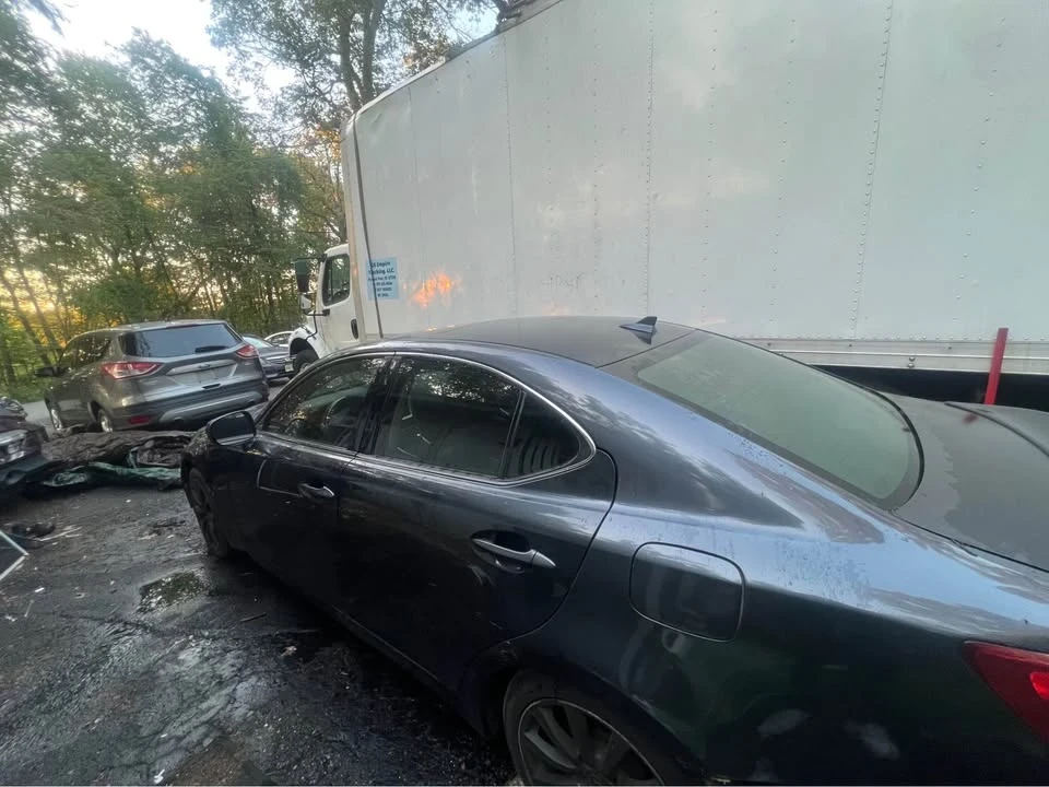 2010 Lexus IS 2nd Gen - Image 15 of 16
