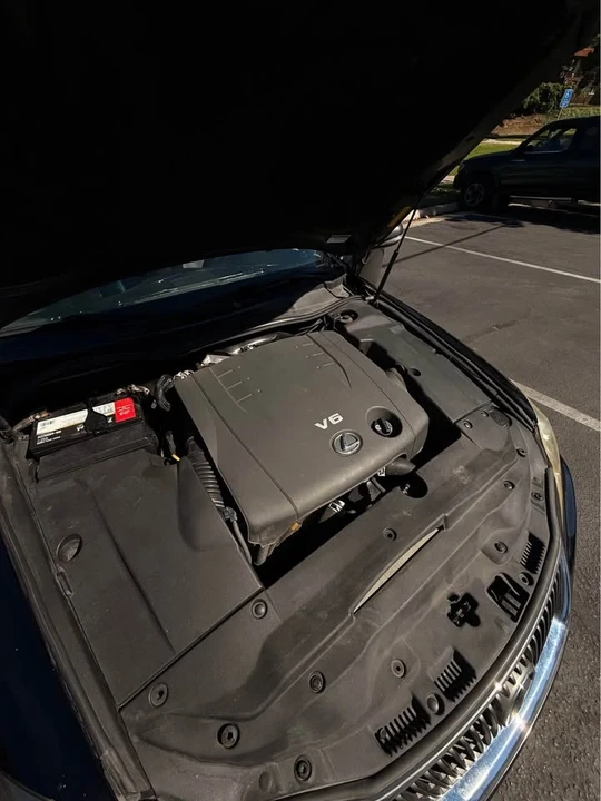 2010 Lexus IS 2nd Gen - Image 7 of 10