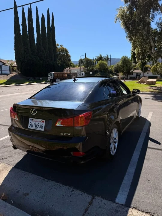 2010 Lexus IS 2nd Gen - Image 3 of 10