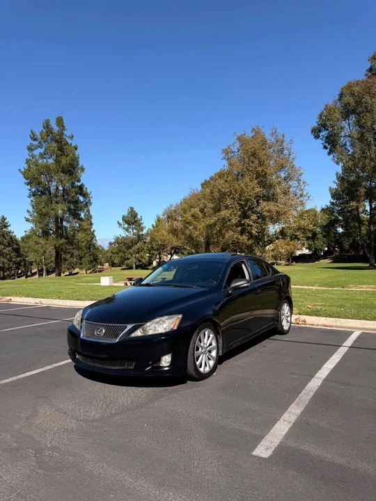 2010 Lexus IS 2nd Gen - Image 2 of 10