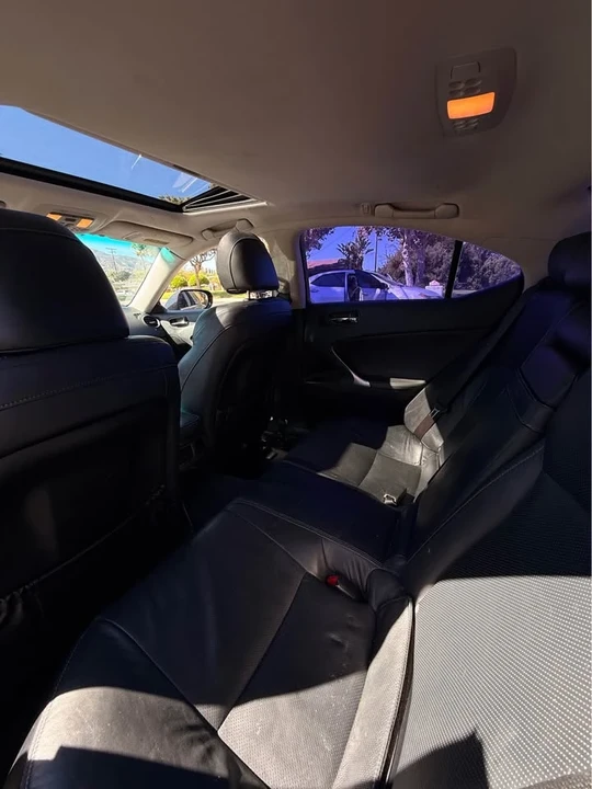 2010 Lexus IS 2nd Gen - Image 8 of 10