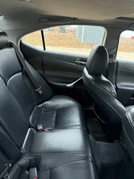 2010 Lexus IS 2nd Gen - Image 6 of 11