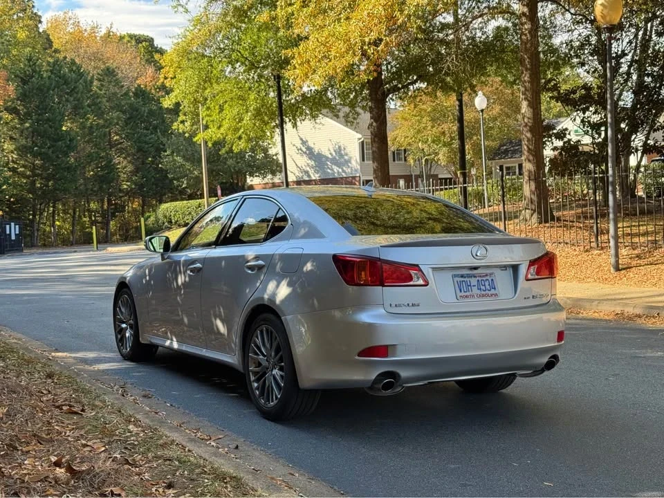 2010 Lexus IS 2nd Gen - Image 5 of 12