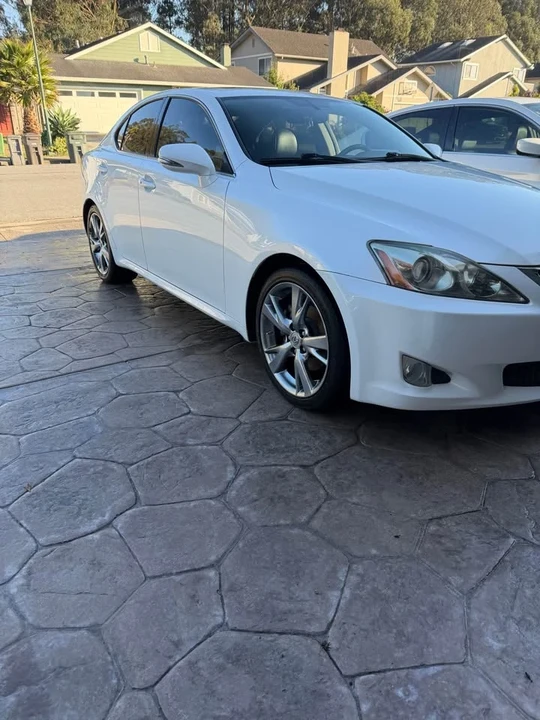 2010 Lexus IS 2nd Gen - Image 2 of 8