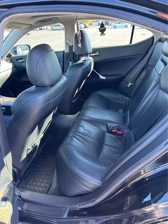 2010 Lexus IS 2nd Gen - Image 5 of 6