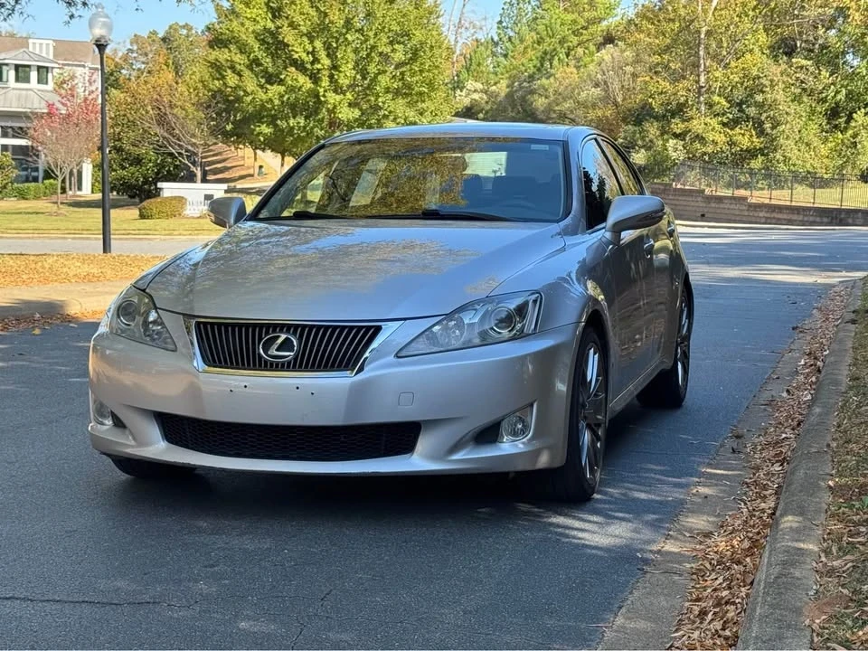 2010 Lexus IS 2nd Gen - Image 2 of 12