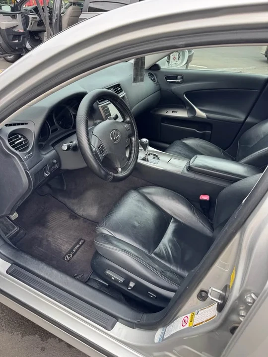 2010 Lexus IS 2nd Gen - Image 6 of 12
