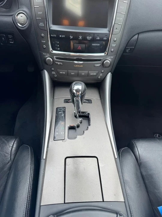 2010 Lexus IS 2nd Gen - Image 10 of 12