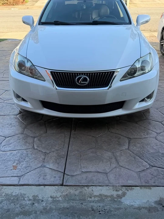 2010 Lexus IS 2nd Gen - Image 3 of 8