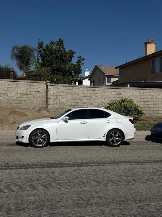 2010 Lexus IS 2nd Gen - Image 2 of 7