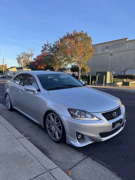 2010 Lexus IS 2nd Gen - Image 2 of 15