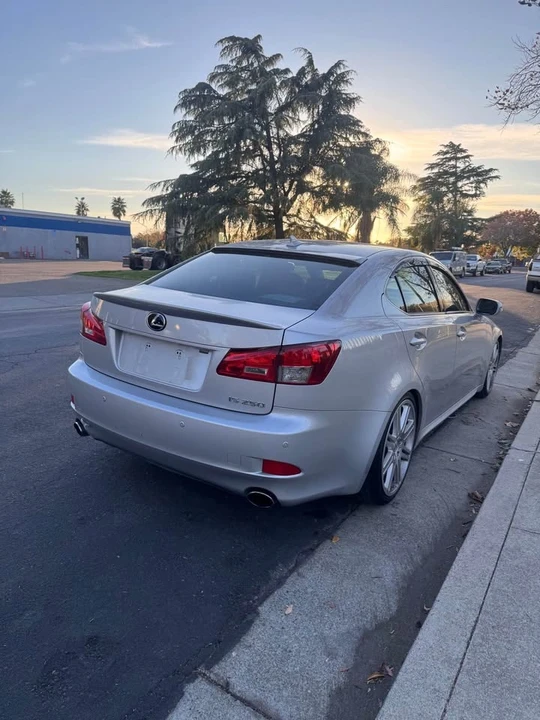 2010 Lexus IS 2nd Gen - Image 3 of 15