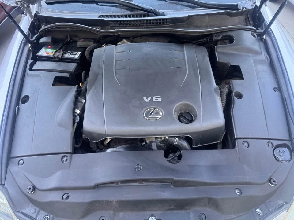 2010 Lexus IS 2nd Gen - Image 13 of 15