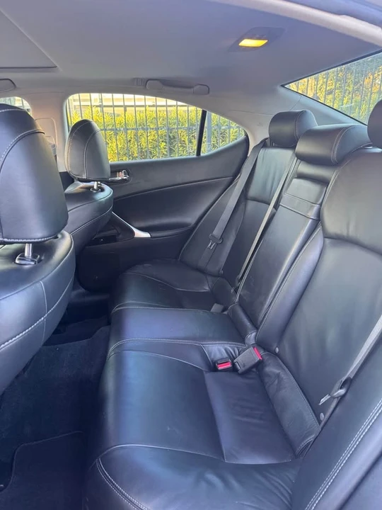 2010 Lexus IS 2nd Gen - Image 11 of 15
