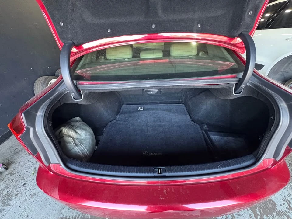 2010 Lexus IS 2nd Gen - Image 5 of 5