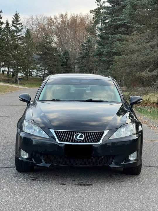 2010 Lexus IS 2nd Gen - Image 4 of 19