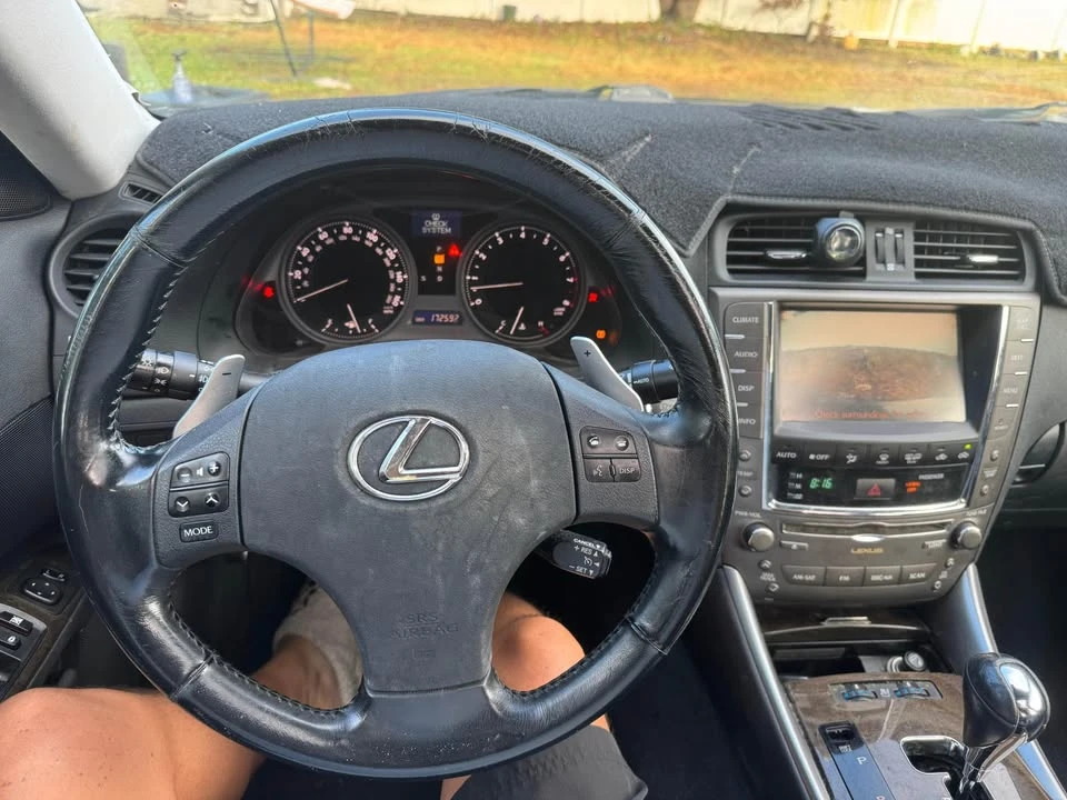 2010 Lexus IS 2nd Gen - Image 7 of 11
