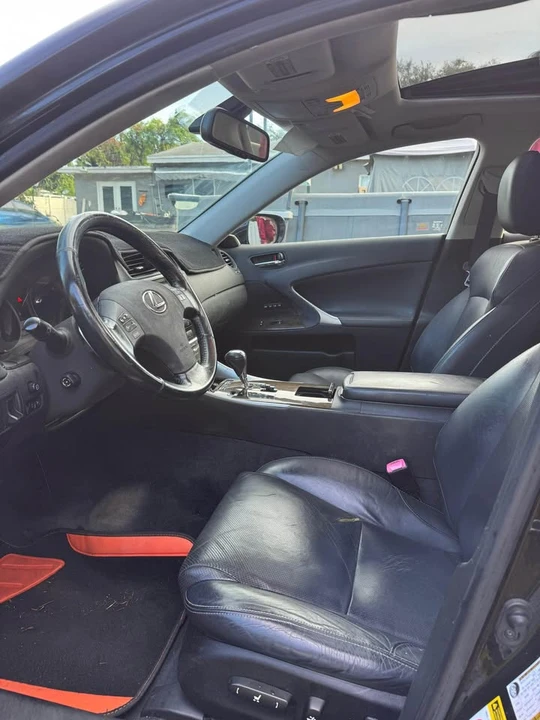 2010 Lexus IS 2nd Gen - Image 4 of 11