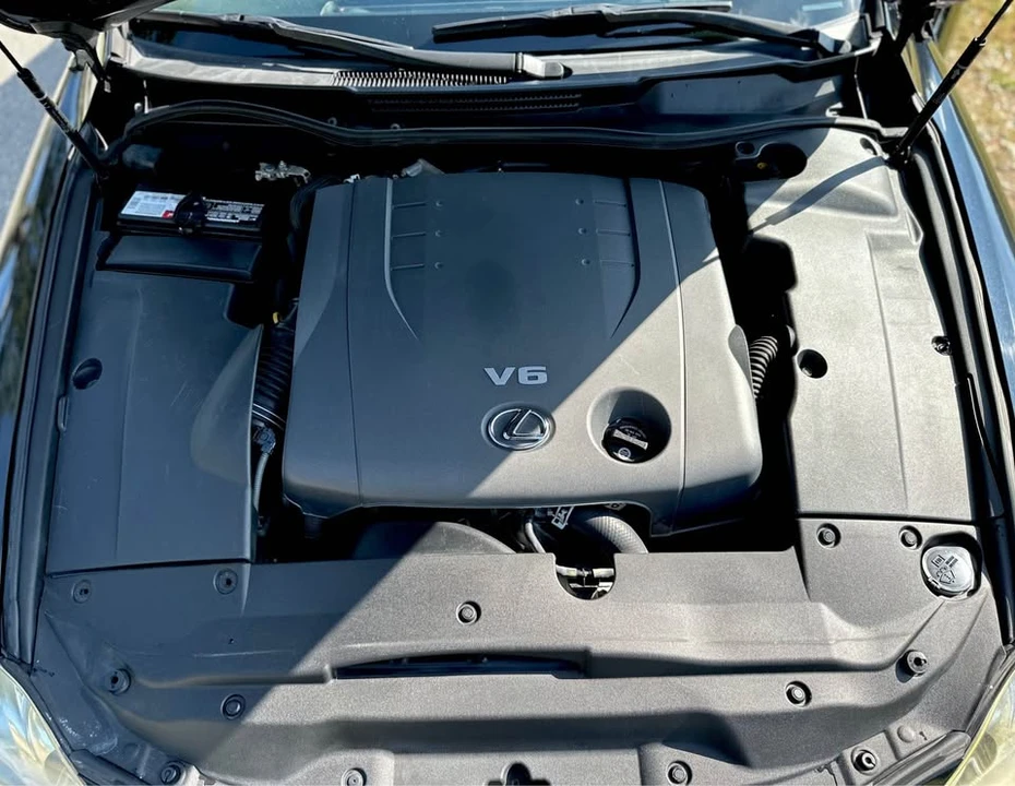 2010 Lexus IS 2nd Gen - Image 8 of 8