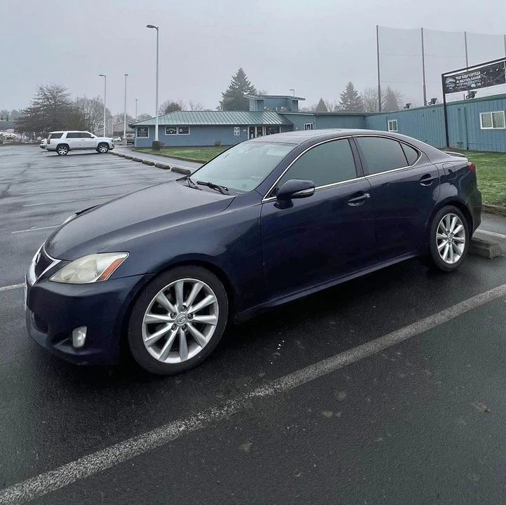 2010 Lexus IS 2nd Gen - Image 2 of 8