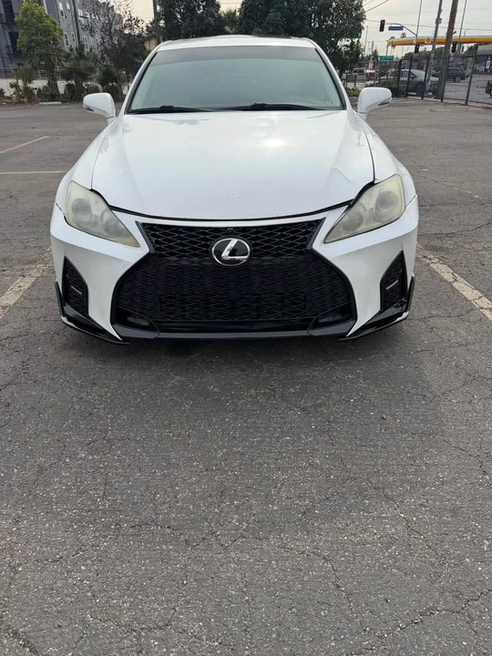2010 Lexus IS 2nd Gen - Image 5 of 9