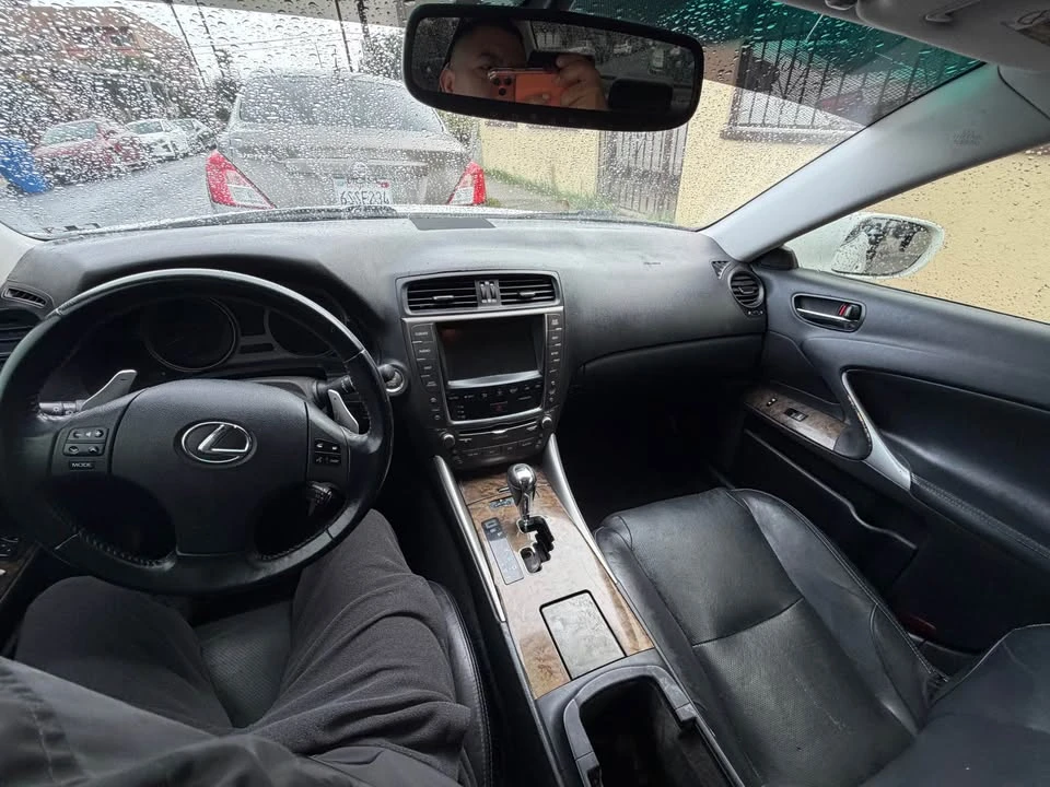 2010 Lexus IS 2nd Gen - Image 8 of 9