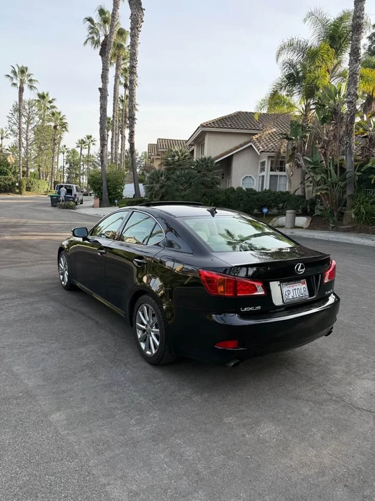2010 Lexus IS 2nd Gen - Image 5 of 12