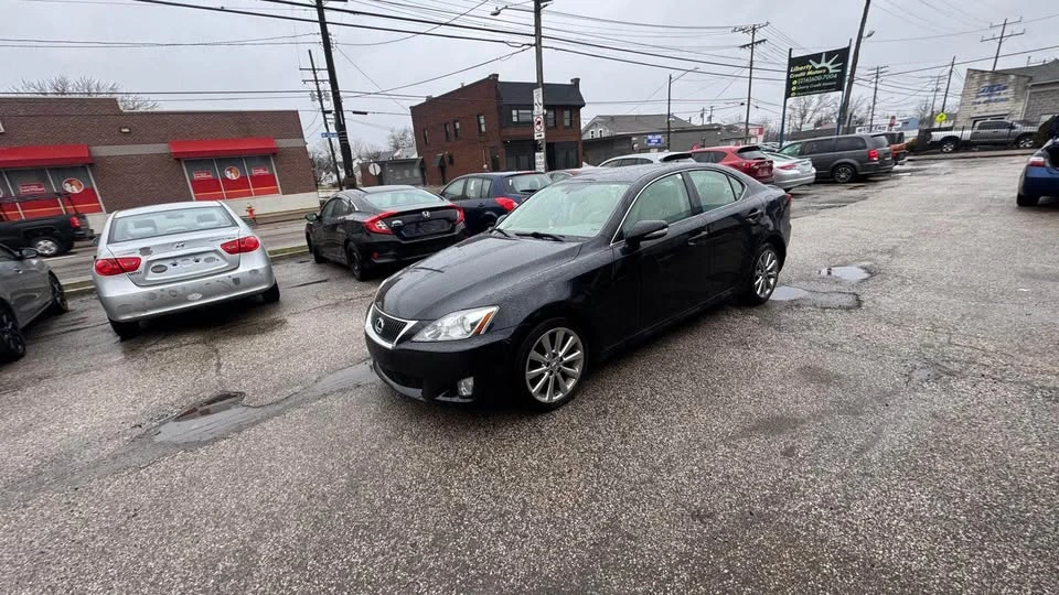 2010 Lexus IS 2nd Gen - Image 16 of 17