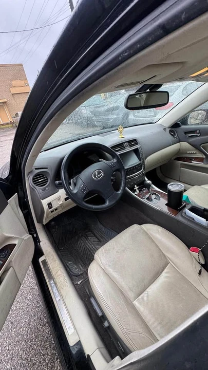 2010 Lexus IS 2nd Gen - Image 13 of 17