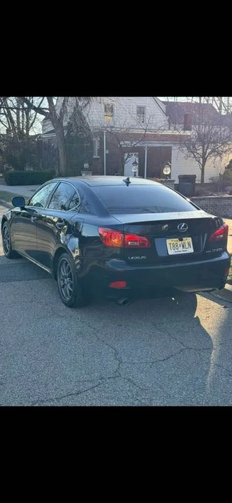 2010 Lexus IS 2nd Gen - Image 7 of 18