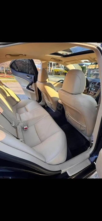 2010 Lexus IS 2nd Gen - Image 13 of 18