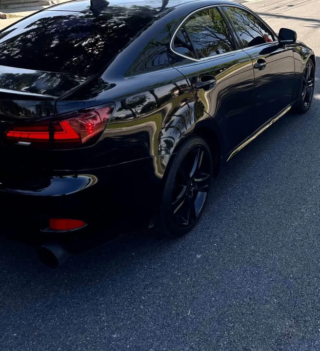 2010 Lexus IS 2nd Gen - Image 3 of 13