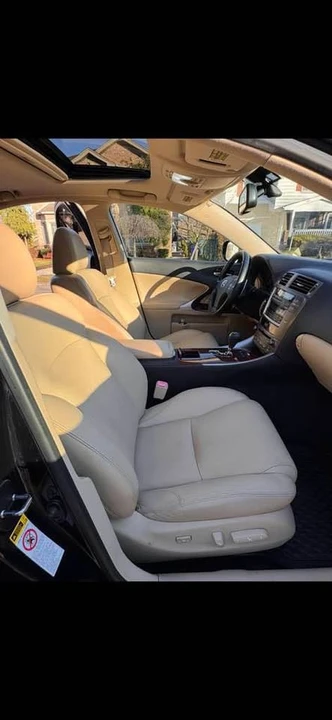 2010 Lexus IS 2nd Gen - Image 11 of 18