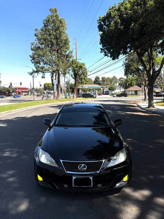 2010 Lexus IS 2nd Gen - Image 4 of 13