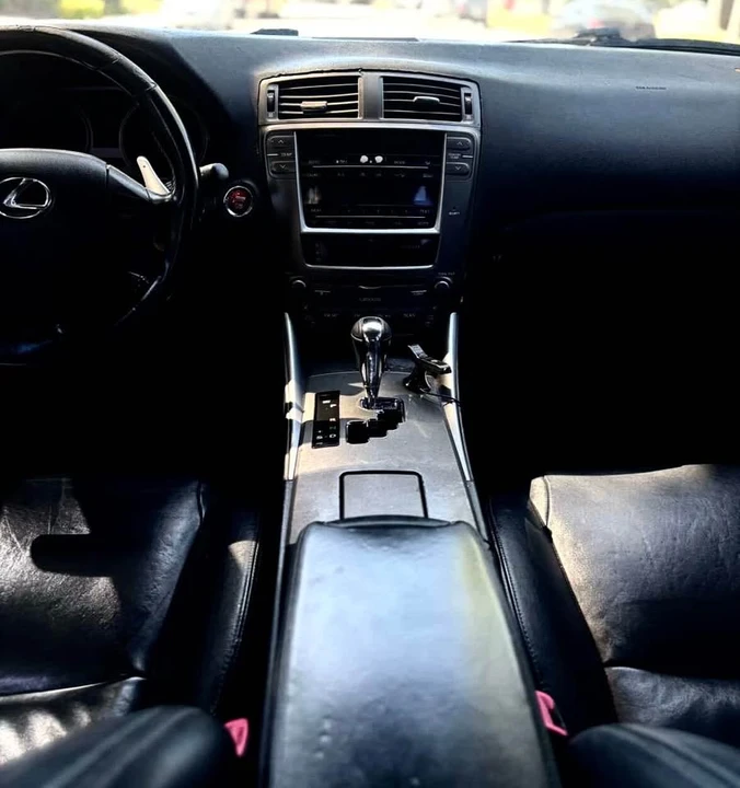 2010 Lexus IS 2nd Gen - Image 6 of 13