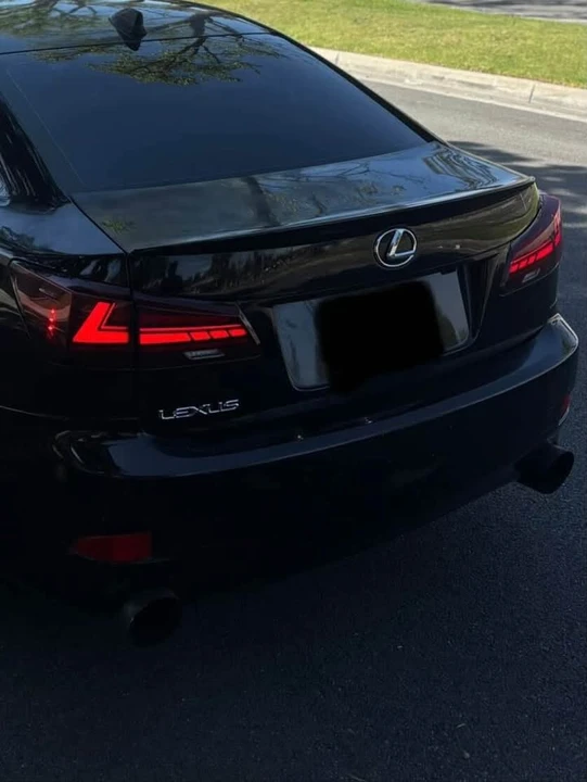 2010 Lexus IS 2nd Gen - Image 12 of 13