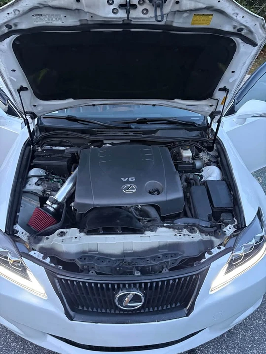 2010 Lexus IS 2nd Gen - Image 13 of 14
