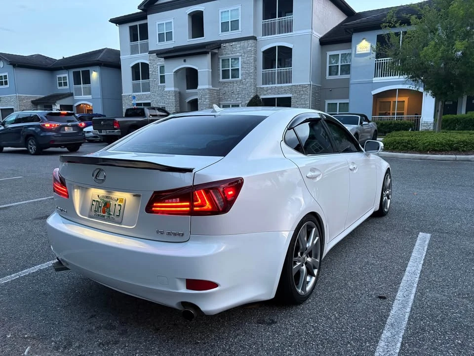 2010 Lexus IS 2nd Gen - Image 4 of 14