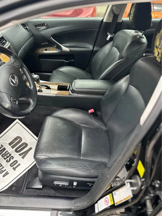 2010 Lexus IS 2nd Gen - Image 14 of 18