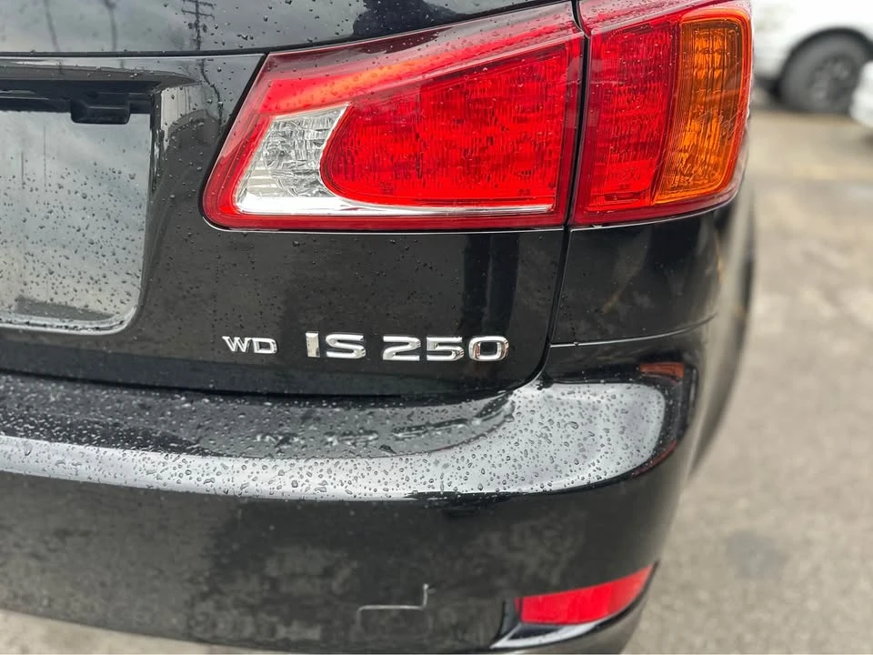 2010 Lexus IS 2nd Gen - Image 6 of 18
